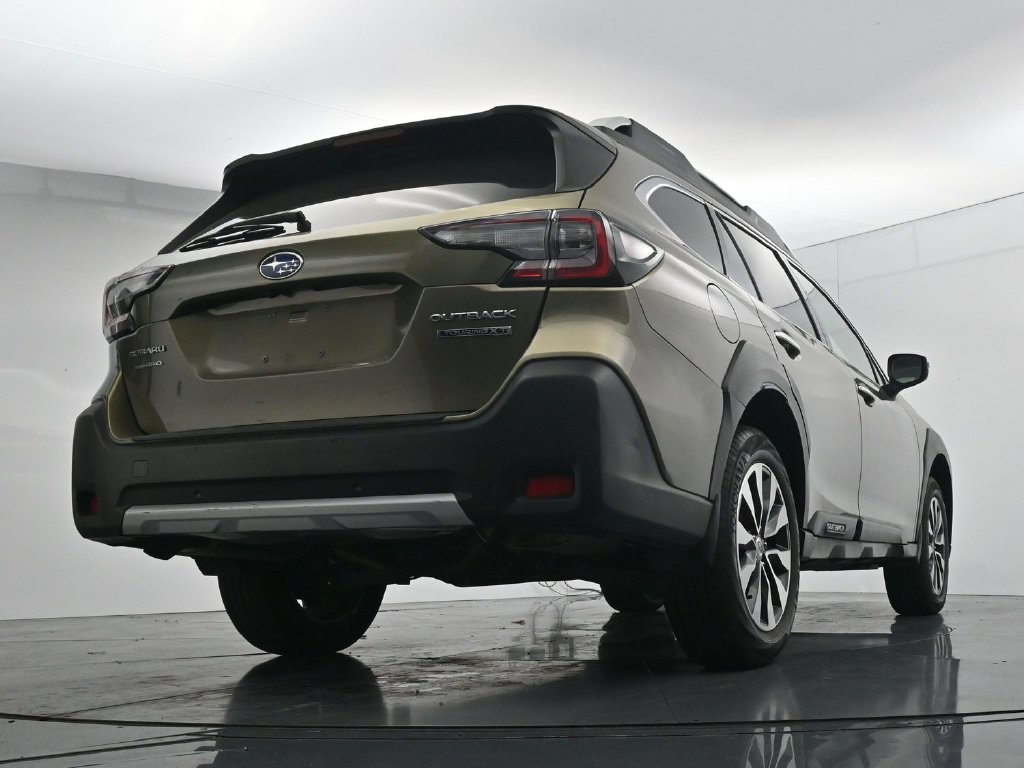 Used 2024 Subaru Outback Touring XT AWD/4WD image 22