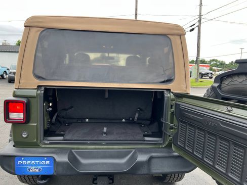 Used 2021 Jeep Wrangler Sport AWD/4WD image 11
