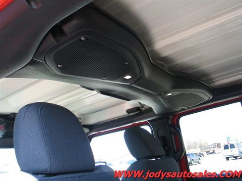 Used 2025 Jeep Wrangler Unlimited Sport AWD/4WD image 35