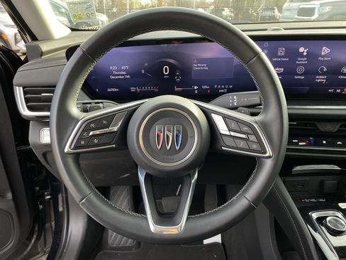 Used 2024 Buick Envision Preferred image 13