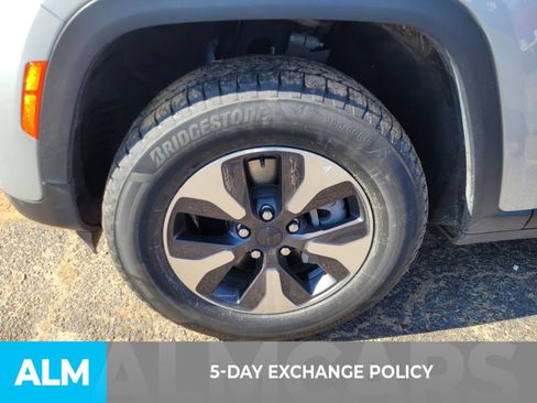 Used 2024 Jeep Grand Cherokee Limited 4xe image 4