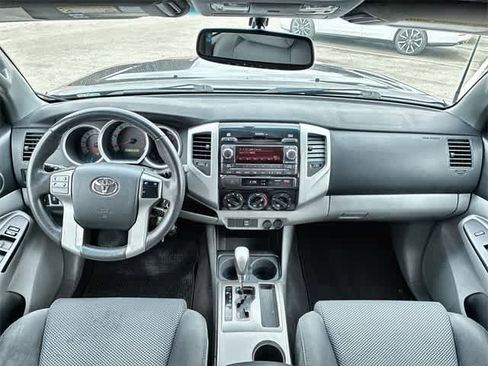 Used 2012 Toyota Tacoma PreRunner image 16