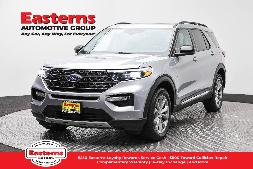 Used 2023 Ford Explorer XLT w/ Equipment Group 202A AWD/4WD image 1