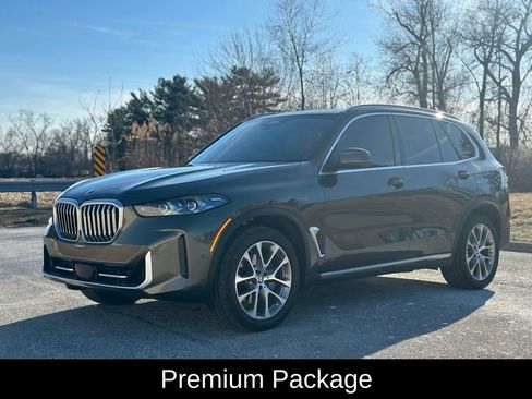 Certified 2024 BMW X5 xDrive40i w/ Premium Package image 3