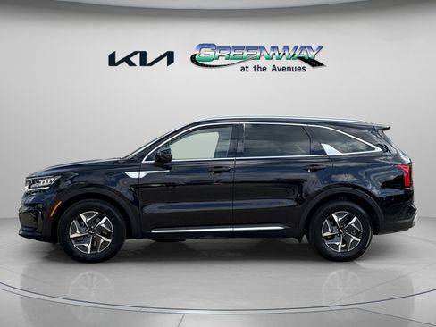 Used 2023 Kia Sorento EX image 2