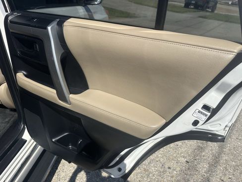 Used 2012 Toyota 4Runner SR5 image 20