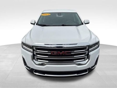 Used 2023 GMC Acadia SLE FWD image 2