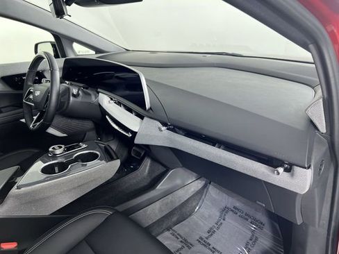 Used 2025 Cadillac Optiq Sport 1 AWD/4WD image 29