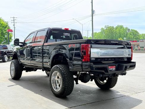 Used 2019 Ford F250 Platinum w/ Platinum Ultimate Package image 5