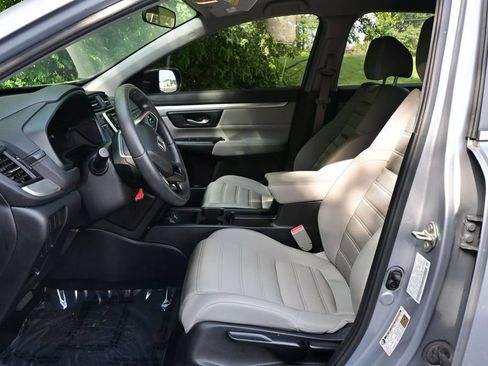 Used 2019 Honda CR-V LX image 14