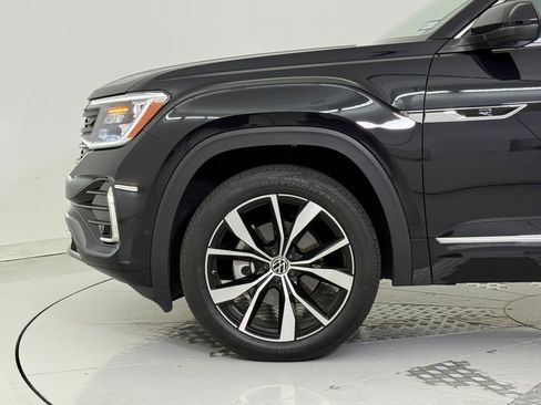 Used 2025 Volkswagen Atlas SEL Premium R-Line image 24