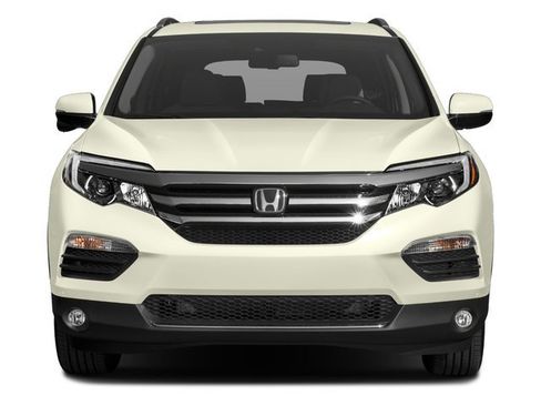 Used 2017 Honda Pilot Touring image 4