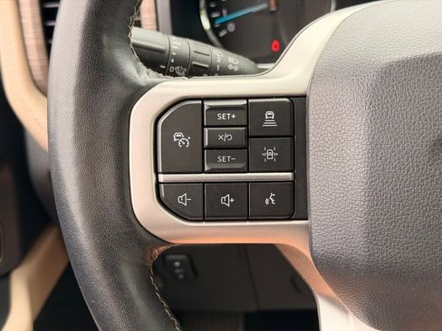 Used 2024 Ford Expedition Limited RWD image 31