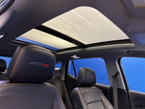 Used 2023 GMC Terrain AT4 image 24