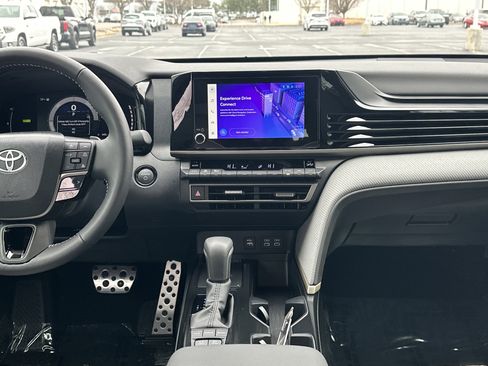 Certified 2026 Toyota Camry SE image 29