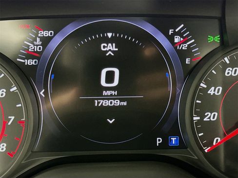 Used 2021 Chevrolet Camaro LT image 12