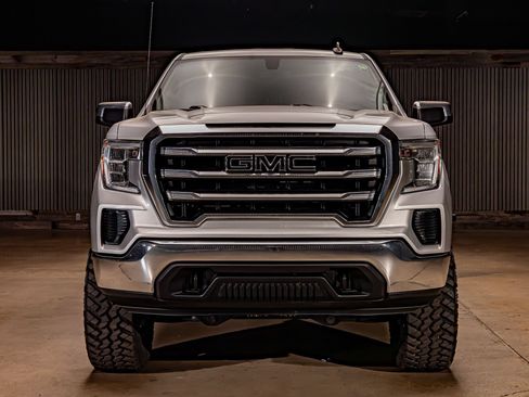 Used 2020 GMC Sierra 1500 SLE w/ SLE Value Package AWD/4WD image 2