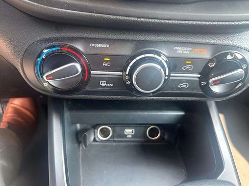 Used 2024 Kia Soul LX w/ Option Group 015 FWD image 14