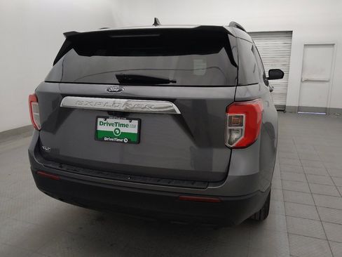 Used 2023 Ford Explorer XLT RWD image 7