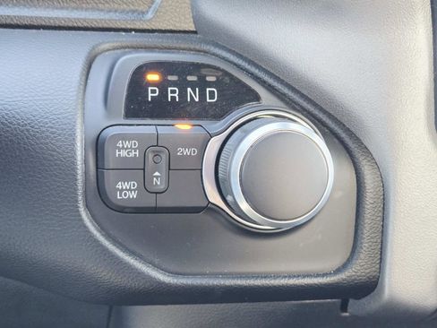 Used 2024 RAM 2500 Big Horn w/ Bed Utility Group image 31