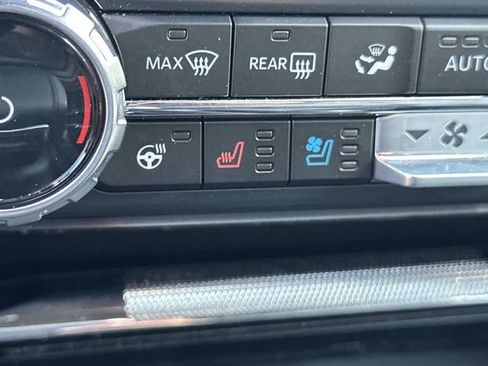 Used 2025 Ford F150 Lariat w/ Equipment Group 501A Mid AWD/4WD image 30