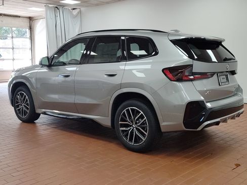 Certified 2026 BMW X1 xDrive28i w/ Technology Package AWD/4WD image 3
