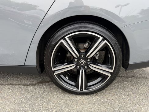 Used 2024 Honda Accord Sport image 8