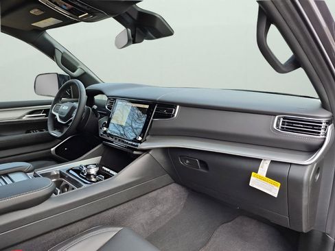 New 2026 Jeep Grand Wagoneer L Limited image 14