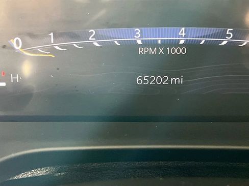 Used 2023 Jeep Grand Cherokee Laredo w/ Trailer Tow Package RWD image 13
