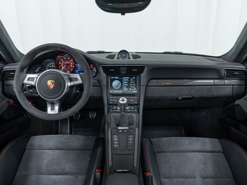 Certified 2016 Porsche 911 Carrera GTS RWD image 25