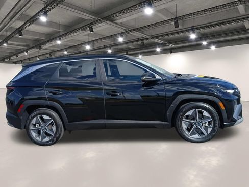 Used 2025 Hyundai Tucson SEL FWD image 17