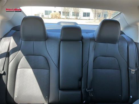 New 2026 Nissan Sentra SR w/ SR Premium Package FWD image 32