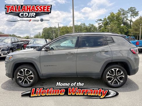 Used 2022 Jeep Compass Limited AWD/4WD image 8