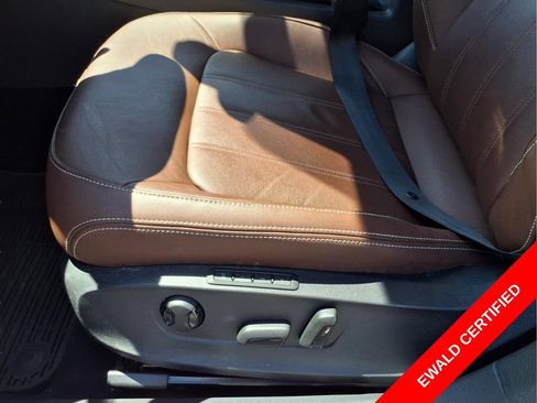 Used 2020 Volkswagen Passat 2.0T SEL FWD image 11