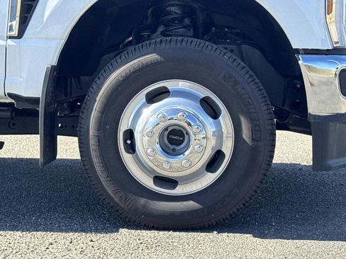 New 2025 Ford F350 Lariat w/ Lariat Ultimate Package image 30