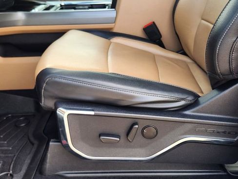 Used 2023 Ford F350 Lariat w/ FX4 Off-Road Package image 26