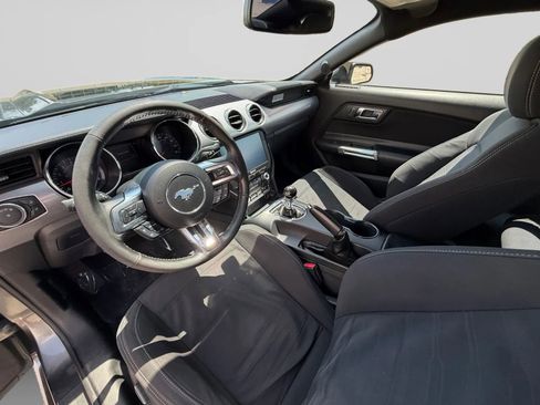 Used 2017 Ford Mustang GT w/ Black Accent Package RWD image 19