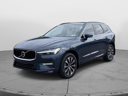 Used 2023 Volvo XC60 B5 Core w/ Climate Package AWD/4WD image 7