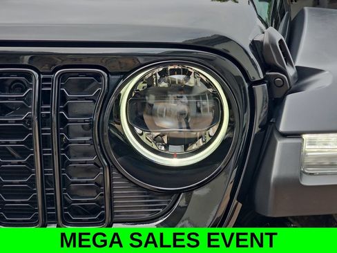 Used 2024 Jeep Wrangler Unlimited Sport AWD/4WD image 32