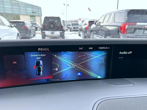 Used 2024 Lincoln Nautilus Reserve w/ Equipment Group 202A image 14