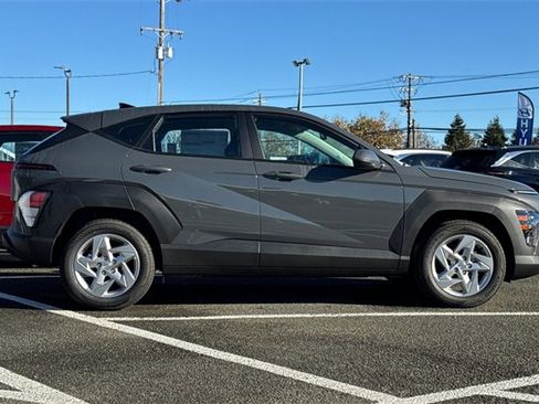 New 2026 Hyundai Kona SE image 5