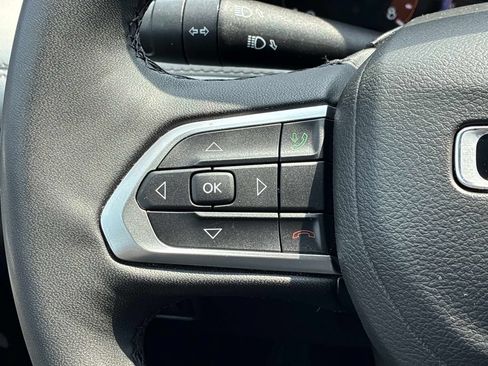 Used 2025 Jeep Compass Limited AWD/4WD image 29