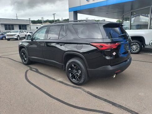 Used 2023 Chevrolet Traverse LT w/ Midnight/Sport Edition AWD/4WD image 2