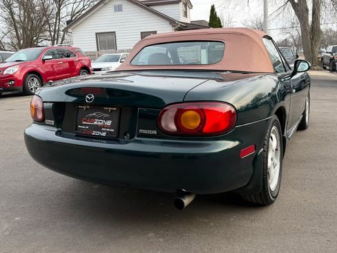 Used 1999 MAZDA MX-5 Miata Convertible 2D image 5