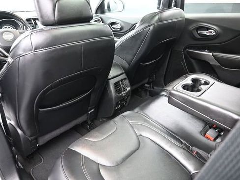 Used 2021 Jeep Cherokee Limited w/ Elite Package AWD/4WD image 12