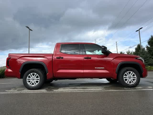 Used 2022 Toyota Tundra SR5 w/ SR5 Convenience Package AWD/4WD image 3