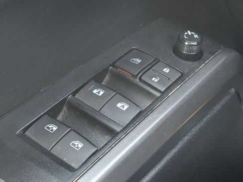 Used 2023 Toyota Tacoma TRD Sport image 18