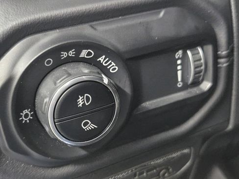 Used 2025 Jeep Gladiator Sport AWD/4WD image 35