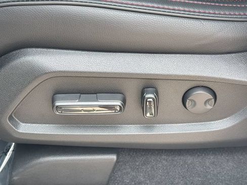 Certified 2026 Honda Pilot Black Edition image 14