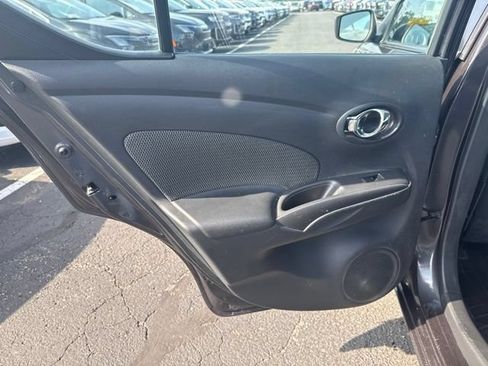 Used 2015 Nissan Versa SV FWD image 18